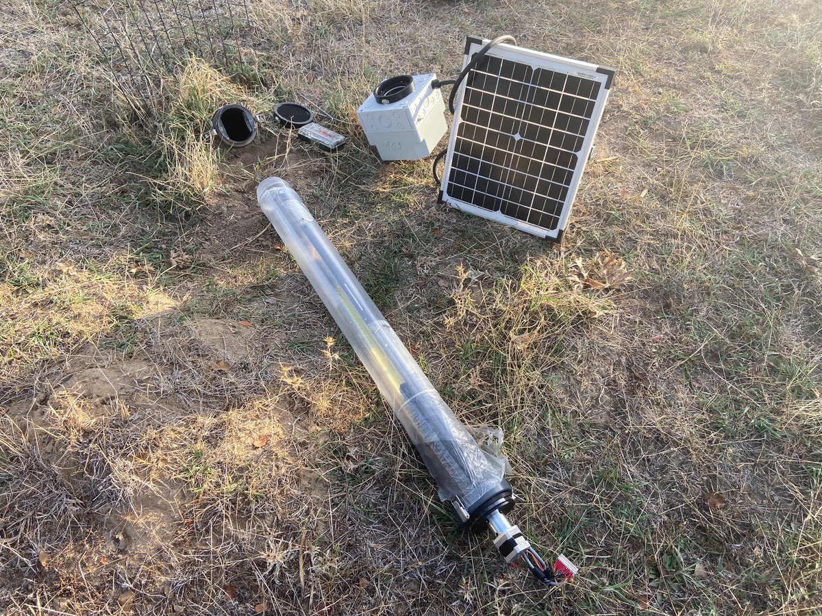 Finally in advance view <a href="/JXBot/">JXB @jxbotany.bsky.social</a> , our automated minirhizotron article! doi.org/10.1093/jxb/er… This one was quite a journey... <a href="/BAIEbgi/">Mirco Migliavacca</a> <a href="/VRolo_/">victor rolo</a> <a href="/BGC_FieldEx/">BGC Field Experiments</a> <a href="/MPI_BGC/">Max Planck Institute for Biogeochemistry</a> .. but we are well on the way now to measuring root #phenology automatically!