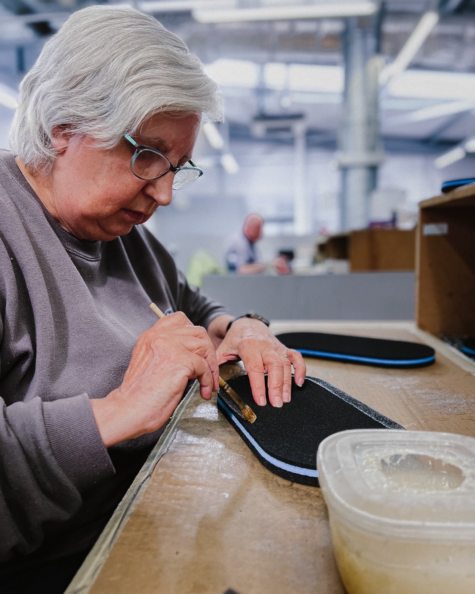 ITGairfilters's tweet photo. Our attention to detail and dedication to our customers is second to none. We are the definition of hand-made.
#airfilter #bespoke #handmade #britishproduct #performance #itg #itgairfilters #itgfilter #madeinbritain #manufacturing https://t.co/0jimK4P7mh