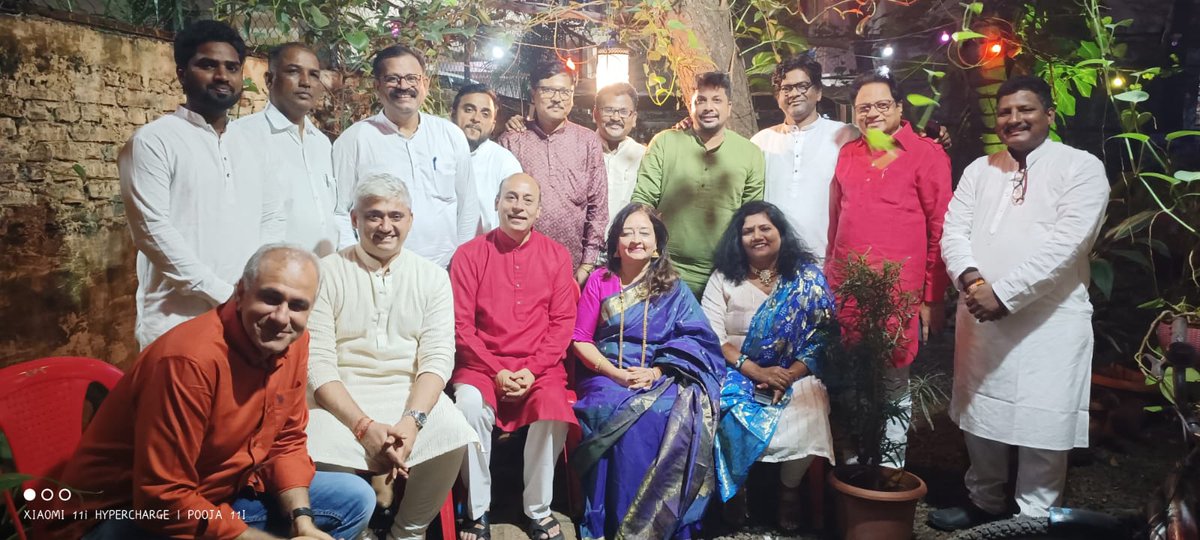AAPMumbai's tweet photo. #AAP Mumbai gathered today under the leadership of Party President (Mumbai) @PreetiSMenon on the occasion of #Diwali and celebrated as a team that's looking forward to serve the city with it's work and efforts in coming times. #HappyDiwali https://t.co/28phzXW3IL
