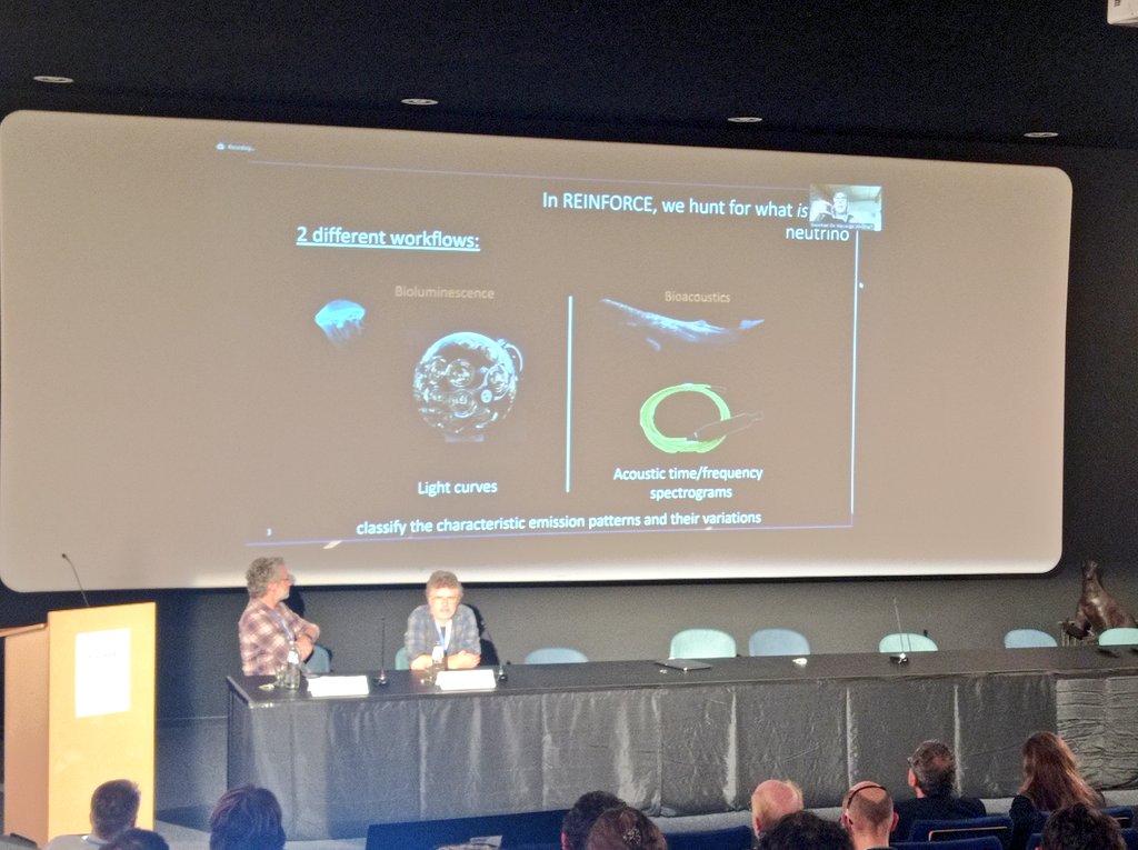 ESCAPE_EU's tweet photo. Time to hear from @StephenSerjeant @OpenUniversity and his peers, at #ESCAPEtotheFuture, about how #ESCAPE #citizenscience  has been helping #astronomy #particlephysics initiatives like @km3net @LOFAR @lsstsssc in getting to know better the deepest secrets of the universe 😉 https://t.co/Sf3o4GGcO9