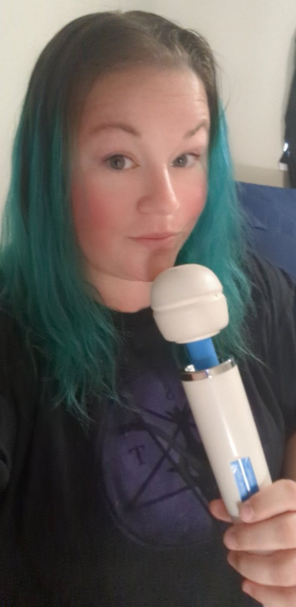 twunttweeter's tweet photo. Cumming #sextoys #hitachimagicwand #bbw #sexworker #sexybbw #cum #vibrator https://t.co/vvADhE3HEV