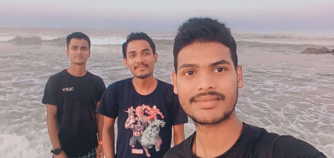 ChinmayaBal14's tweet photo. ବହୁତ ଦିନ ପରେ ଆମ ଏରିଆର ପେଣ୍ଠ ସମୁଦ୍ର କୂଳରେ ସାଙ୍ଗମାନଙ୍କ ସହ ମସ୍ତି ..❤️❤️
#penthaseabeach
#kendrapara
#masti
#rajnagar https://t.co/Aq6p6toz2D