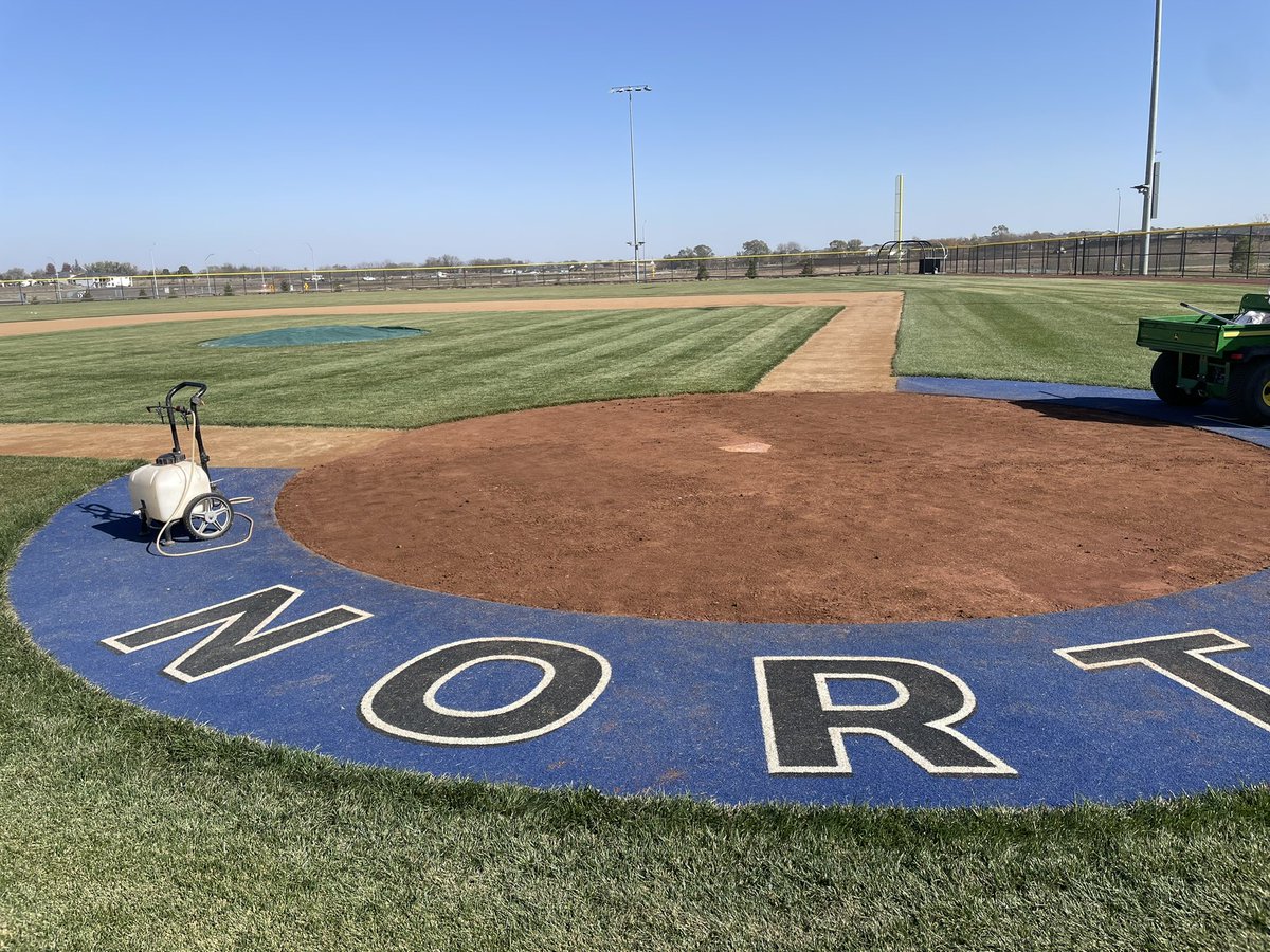 WaukeeGrounds's tweet photo. One off season project checked off the list. Thank you to @victorymounds for the quick and precise work fortifying and making the mound and plate one of the nicest in the state. https://t.co/9JiJYl277l