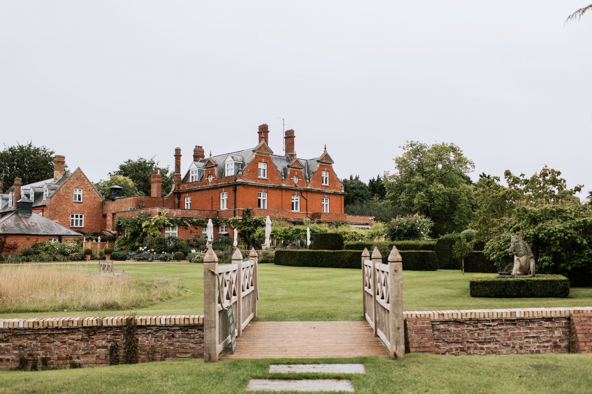 No amount of rain would ever ruin this view 🤩
.
.
.
.
.
📸 @thesallyrawlins