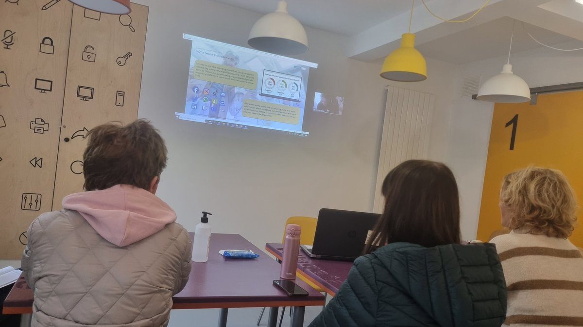 Stef_SuppCom's tweet photo. Thanks to Emma from @DanskeBank_UK for her presentation on #FraudAwarness. Ensuring that the people of #Dromore are able to protect themselves from #OnlineScams 🔍

#GetOnlineWeek #DigitalNI #GoOnNI 

@SuppCommunities https://t.co/j6ktBm5kVv