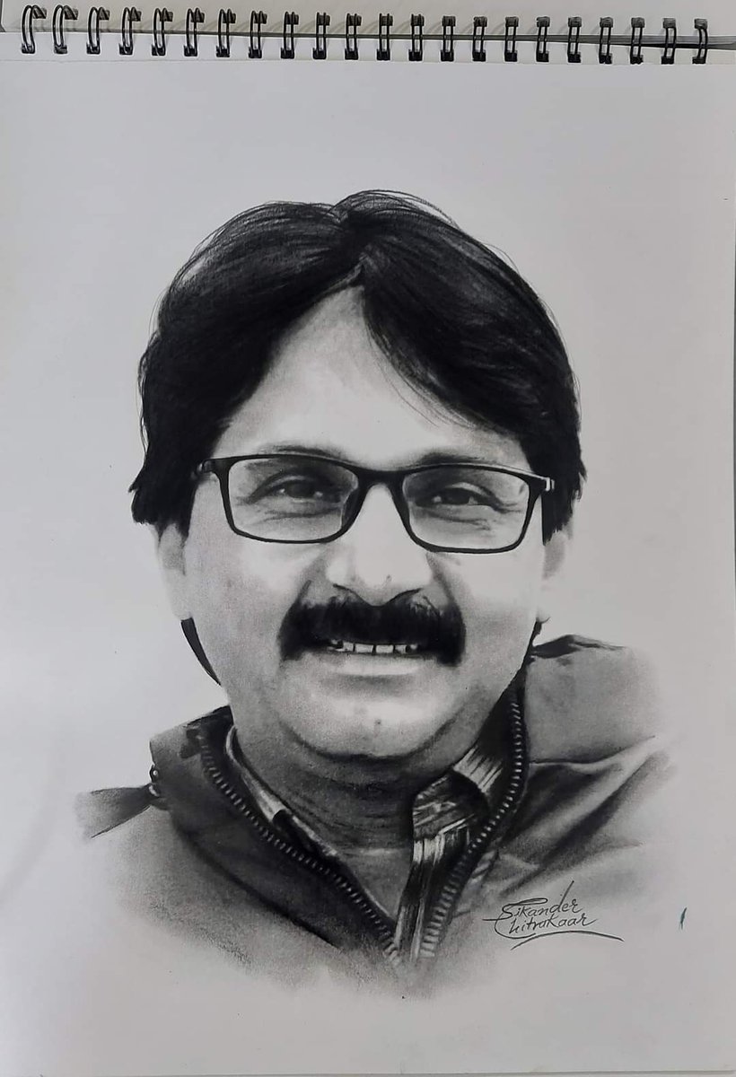 SikanderArtist's tweet photo. Portrait of an great musician
Graphite and Charcoal on ivory paper.
Size - A3
#michelangelofinearttrainingcentre 
#sikanderchitrakaar 
#fineartinhisar 
#charcoaldrawing
 #portraitdrawing
 #portrait 
#academicdrawing 
#sketchbook 
#sketching #pencilart #graphitedrawing https://t.co/GPKHI2K6cc