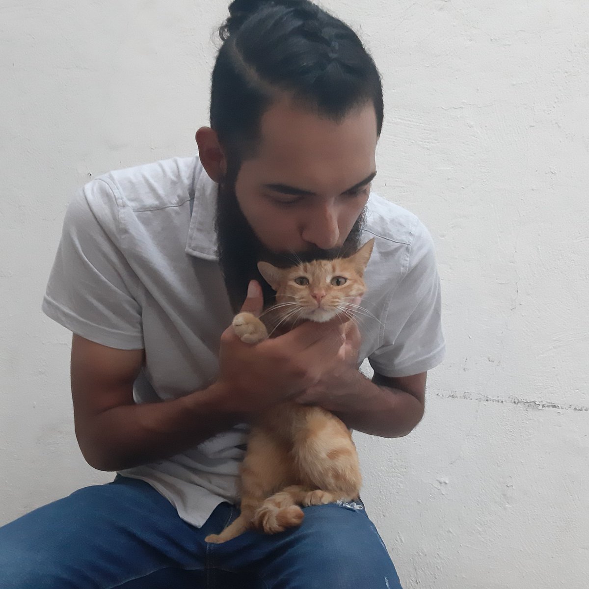 CrumblingMx's tweet photo. #NuevaFotoDePerfil https://t.co/MuXqyZ5kTG