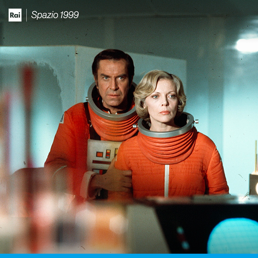 RaiPlay's tweet photo. Terra chiama Comandante Koenig e Dottor Russell: oggi si chiamerebbe "Ship", negli anni '70 era una spaceship!  🚀  Siete pronti a rivivere la storia cult che conquistò il mondo?

#Spazio1999 ▶ Il 29 ottobre in anteprima a @LuccaCandG e dal 30 ottobre in esclusiva su #RaiPlay. https://t.co/USDcLvajZs
