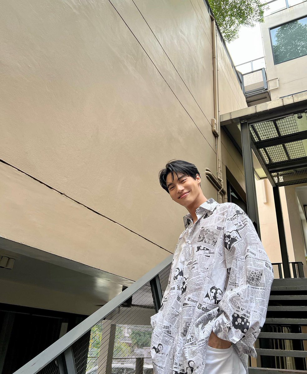 WinmetawinO's tweet photo. Ig winmetawin update

เสื้อสวยแม่กกกก จากแบรนด์ tohns ไปติดตามกันได้ค่า
📍https://t.co/91zdxTz5i5

อย่าลืมกดหัวใจให้น้องกันด้วยน้า
💚 https://t.co/hQ9GjE4aOM

#winmetawin @winmetawin 
#snowballpower https://t.co/4JaILdLUml