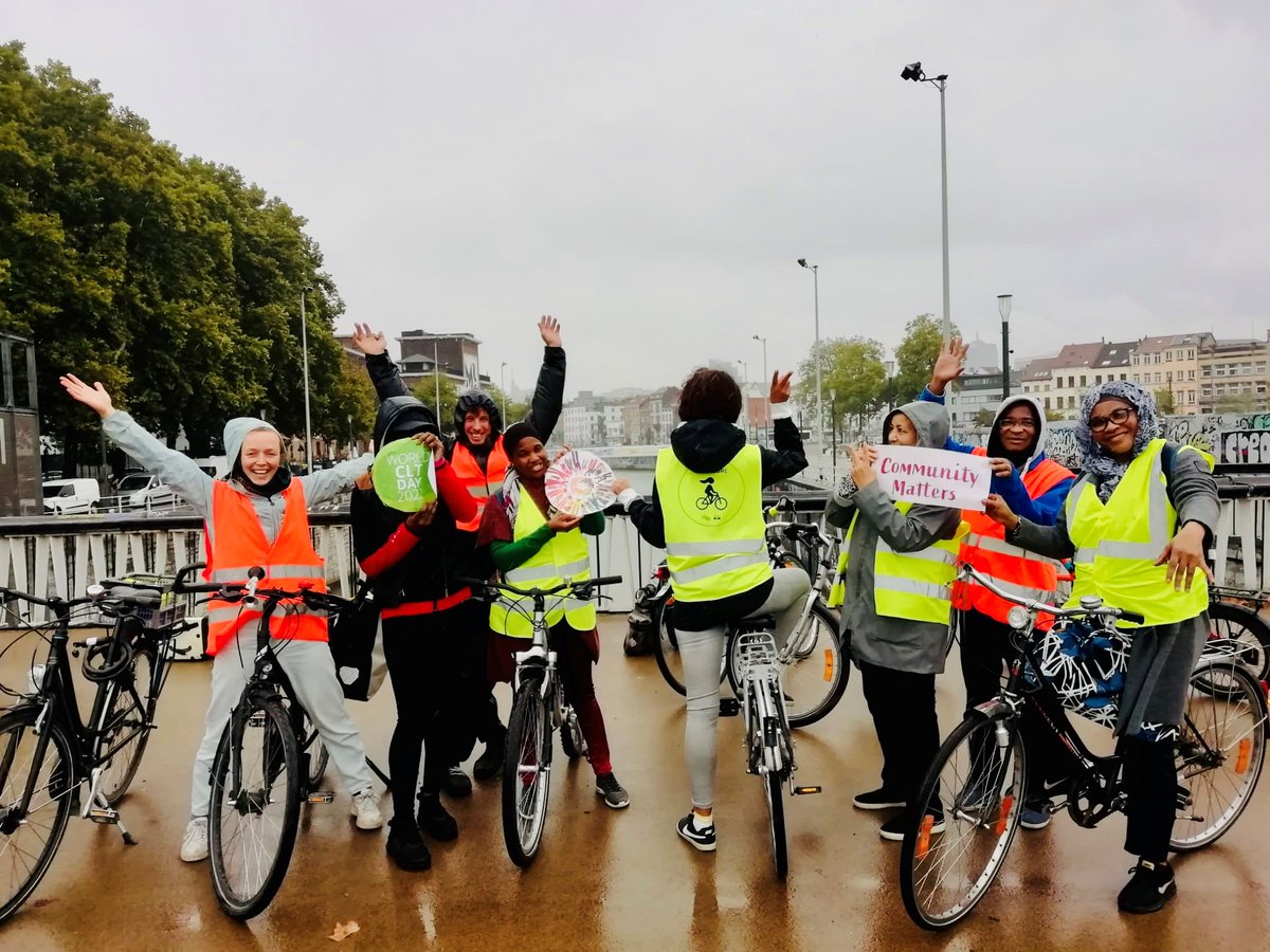 The members of the CLTB cycling project "Roue Libre" are looking forward to #WorldCLTday2022, on Oct. 28 and 29. Will you join them? Learn here how you can do so: cltweb.org/worldcltday202…