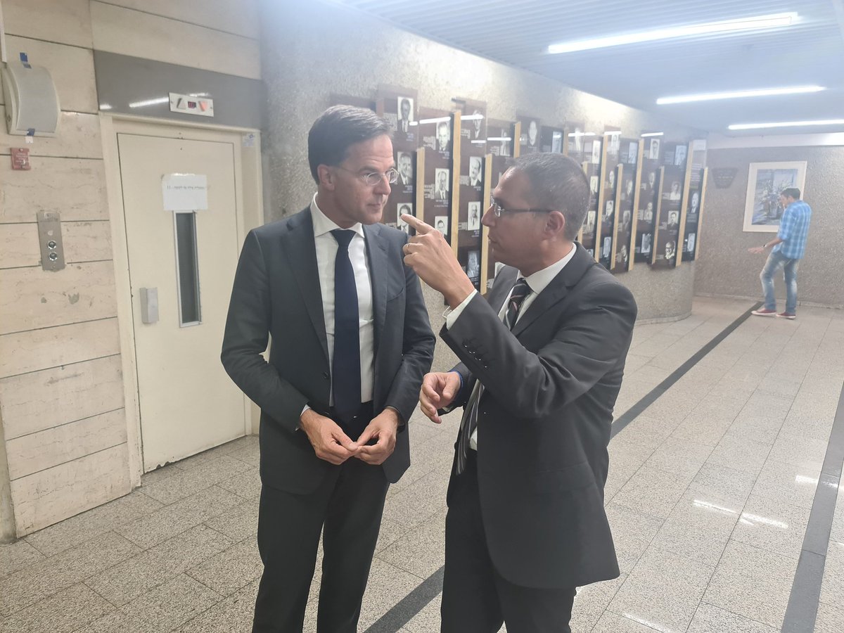 Welcome to Israel PM @markrutte. ברוך הבא לישראל ראש ממשלת הולנד מארק רוטה. תמיד זכות להסביר לראשי מדינות על הקשר הלא מקרי שמבוסס על מצוינות ואידאלים בין ז'בוטינסקי לבין נתניהו.