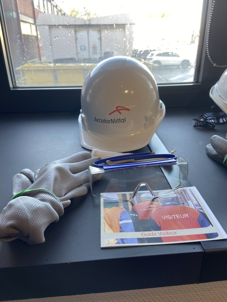 La <a href="/FFIE_fr/">FFIE</a> visite ce matin l’usine <a href="/ArcelorMittalF/">ArcelorMittal France</a> de <a href="/Dunkerque/">Ville de Dunkerque</a> pour s’informer sur leur programme de décarbonation. Merci à la <a href="/CRE_energie/">CRE</a> pour cette invitation !
#decarbonation #électricité #electrification #transitionenergetique