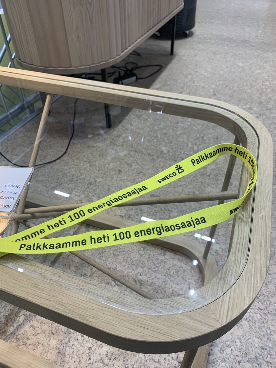 hautsi's tweet photo. #energiamurros käy kuumana ja osaajapula on kova. ⁦@SwecoFinland⁩ rekryää Energiamessuilla 100 energia-asiantuntijaa. Rekry jatkuu messujen jälkeen. #rekry https://t.co/F6UK0Qdpb5