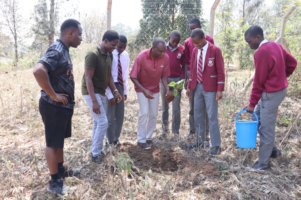 Aiducation's tweet image. Our Kenyan alumni team together with our young scholars participated in the tree-planting activity at Lenana School in Nairobi over the weekend. This forms part of our Individual Action and commitment to preserving a livable climate. @MitiAlliance 
 #ClimateActionNow