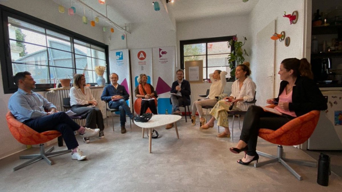 🟠🔵🟣#BCorp de quoi parle t-on ? 
Label ou certification ? 
Chemin rigoureux mais nécessaire ? 
À quoi ça sert ?

Comment embarquer tout le monde à bord ? 
Quel apport de #BCorp sur son modèle d’entreprise ?

On en parle dès maintenant et en direct ! 
🔴 emission.aggelos.fr