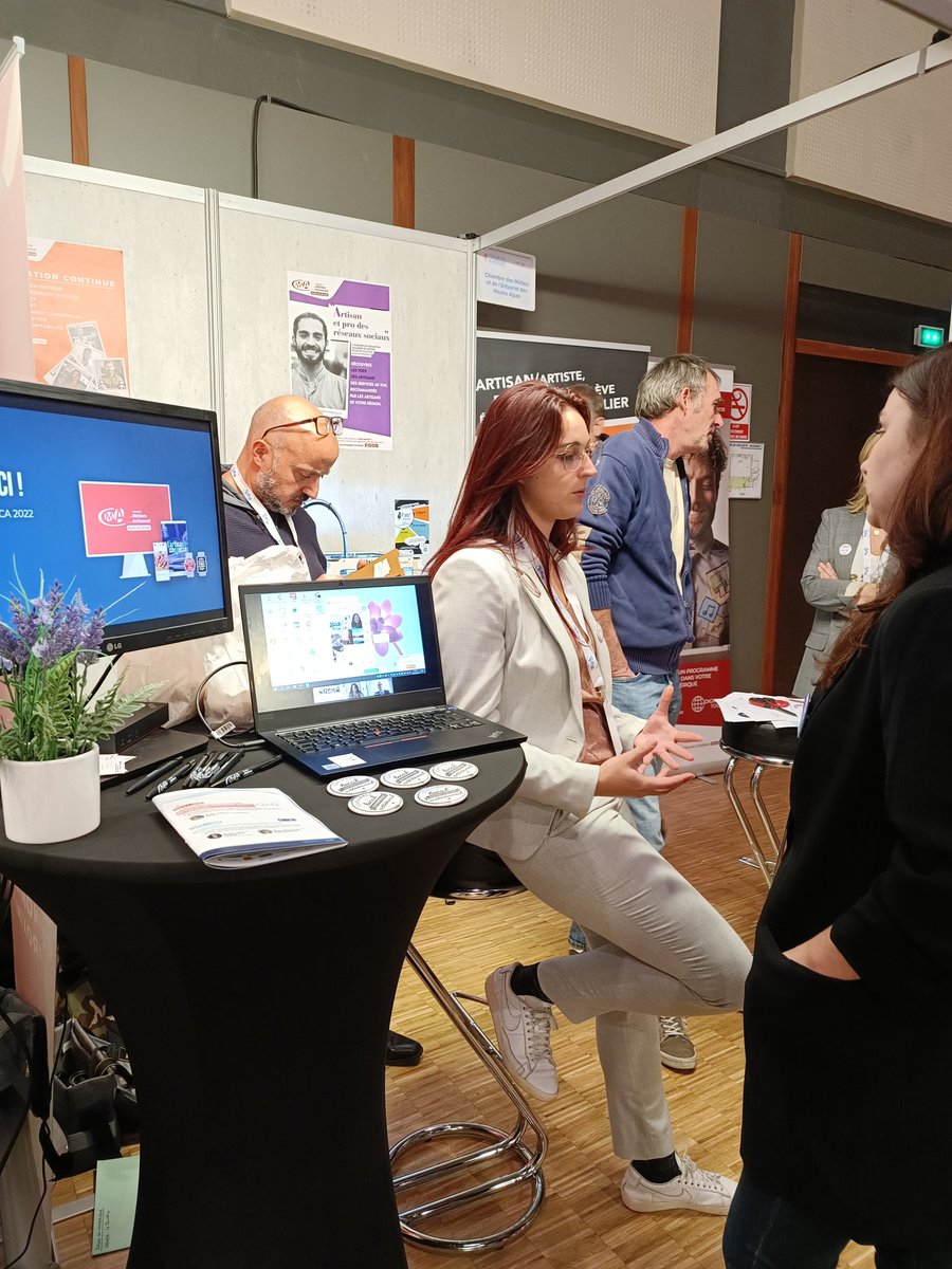 MEDEF_Sud's tweet photo. 📣 ATELIER | Forum du Numérique Sud

Les ateliers en cours :

💡"Transdigital 4.0 : anticiper les compétences de demain" - #FORMASUP #polyaero

💡"Promouvoir son activité artisanale sur TikTok" - @CMAR_PACA

👉 Suivez ici et en direct le déroulé de la journée !

#FDNumSud https://t.co/12lIMtURFO