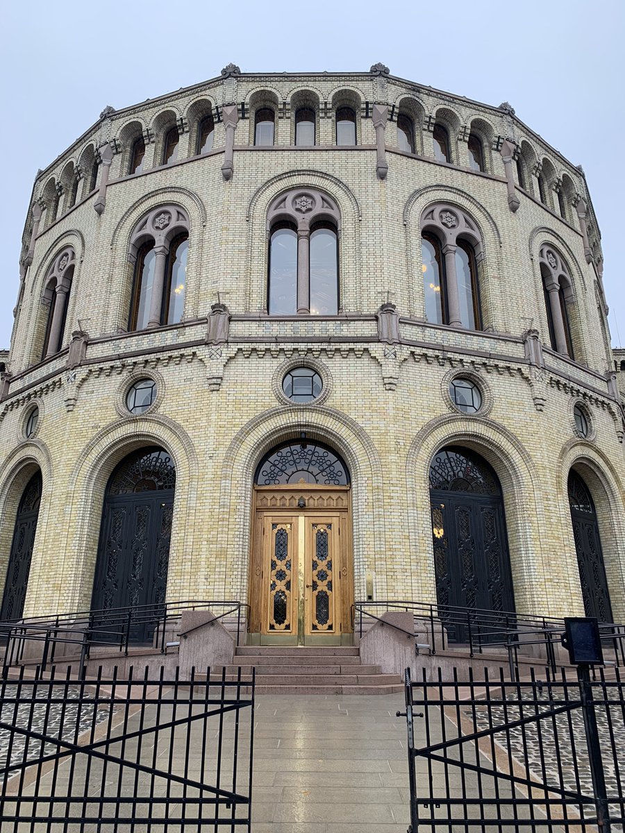 STRINGorg's tweet photo. Today we are in the Norwegian Parliament  @Stortinget, to host presentations and discussions about how Norway can board the green growth locomotive, that the Fehmarn Belt Fixed Link has the potential to become. #STRINGmegaregion #STRINGgreenhub #Railfirst https://t.co/lAySmBVbV2