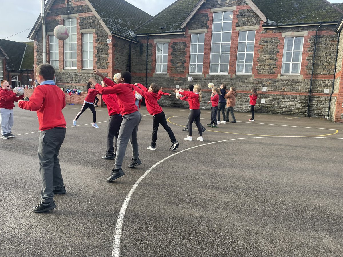 Rhydyfelin Netball tweet media