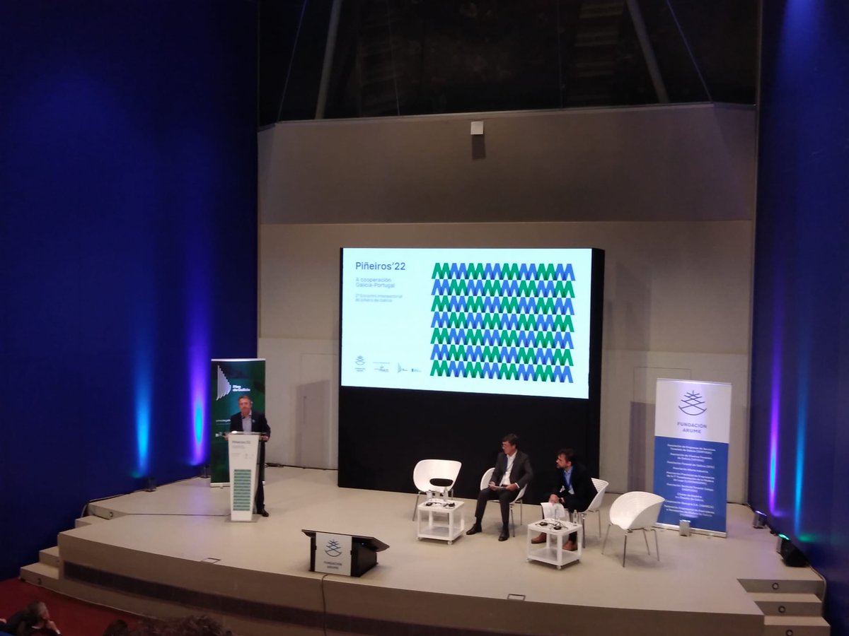 CETEMAS's tweet photo. Hoy participamos en 2º Encuentro intersectorial del #pinodeGalicia en Santiago. El evento, con el lema Cooperación Galicia-Portugal, quiere ser un punto de unión e intercambio de experiencias entre los profesionales de la cadena de valor de la #madera de coníferas https://t.co/8FEPVA2JsH