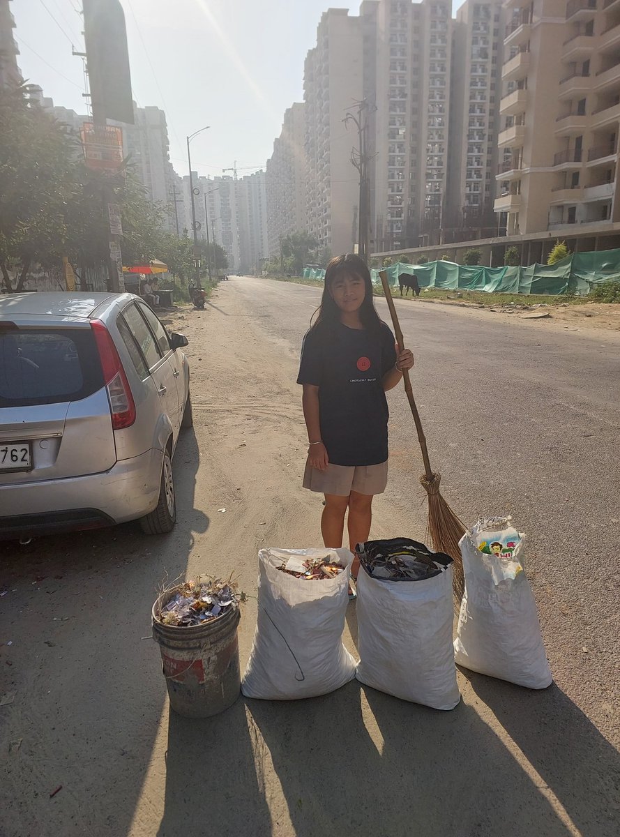 LicypriyaK's tweet photo. They did it but I clean it. Because this is our planet 🌎. ❤️🙏

Before                                              After https://t.co/wS2F3l0wtR