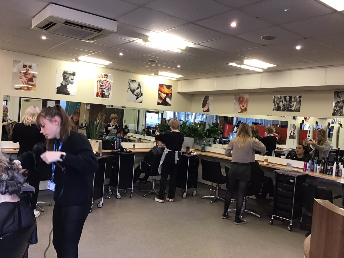 tconstance13's tweet photo. Day 2 of EPA practice @norwichcollege Hair Professional apprentices showcasing their skills and working towards their EPA exams, #practicemakesperfect #hairdressing @ApprenticeCCN @cityandguilds https://t.co/xgxEHE3Qsh