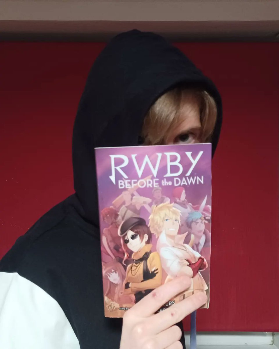 ElliotCInnes's tweet photo. Finished 'Before The Dawn' Loved every page of it. Loved being back in the world of Remnant once again. Great read and Conclusion. Sad to be over but excited for the next ! Now onto the next 'Roman Holiday' 
@OfficialRWBY 
#RWBY #Reading #actorslife https://t.co/hWHKCwNWkT