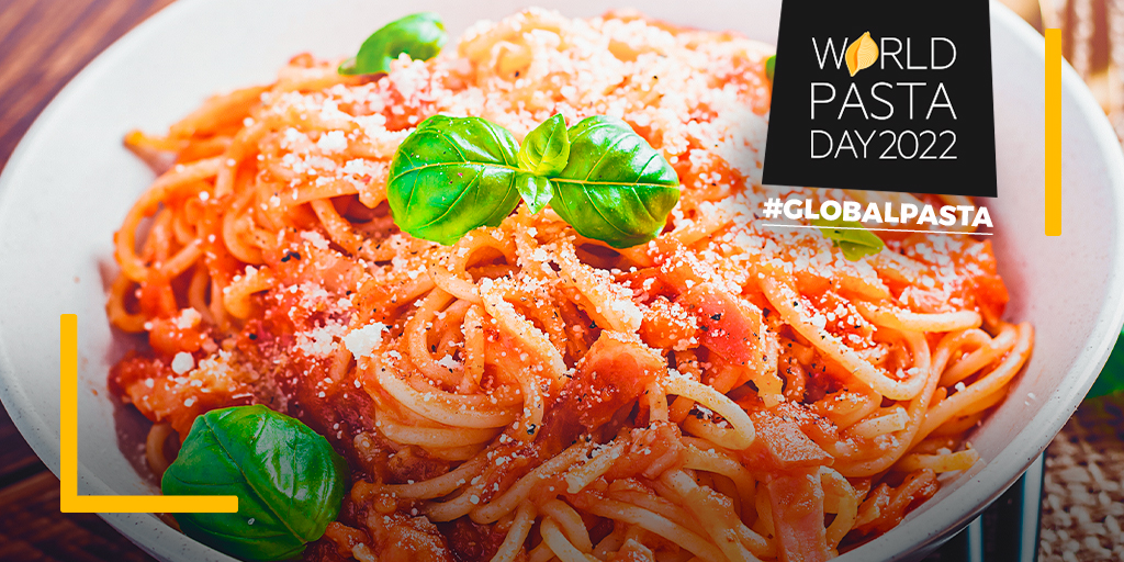 welovepasta_it's tweet photo. #WorldPastaDay: gli italiani sono al primo posto nel mondo per consumo di pasta (23kg a testa) seguiti da tunisini e venezuelani. E voi quante volte a settimana mangiate un piatto di pasta? #GlobalPasta https://t.co/shwkyUeKmo