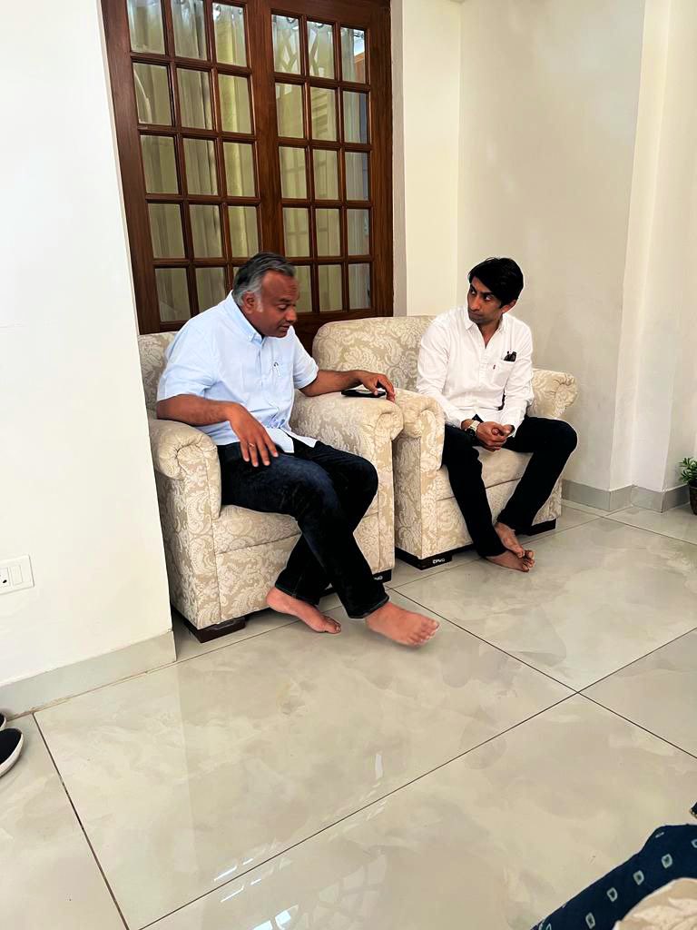 MlaKaneezfatima's tweet photo. Met and congratulated newly elected AICC president Shri Mallikarjun @kharge ji in his office today.
Also felicitate @PriyankKharge. https://t.co/F0eNOf2Sb2