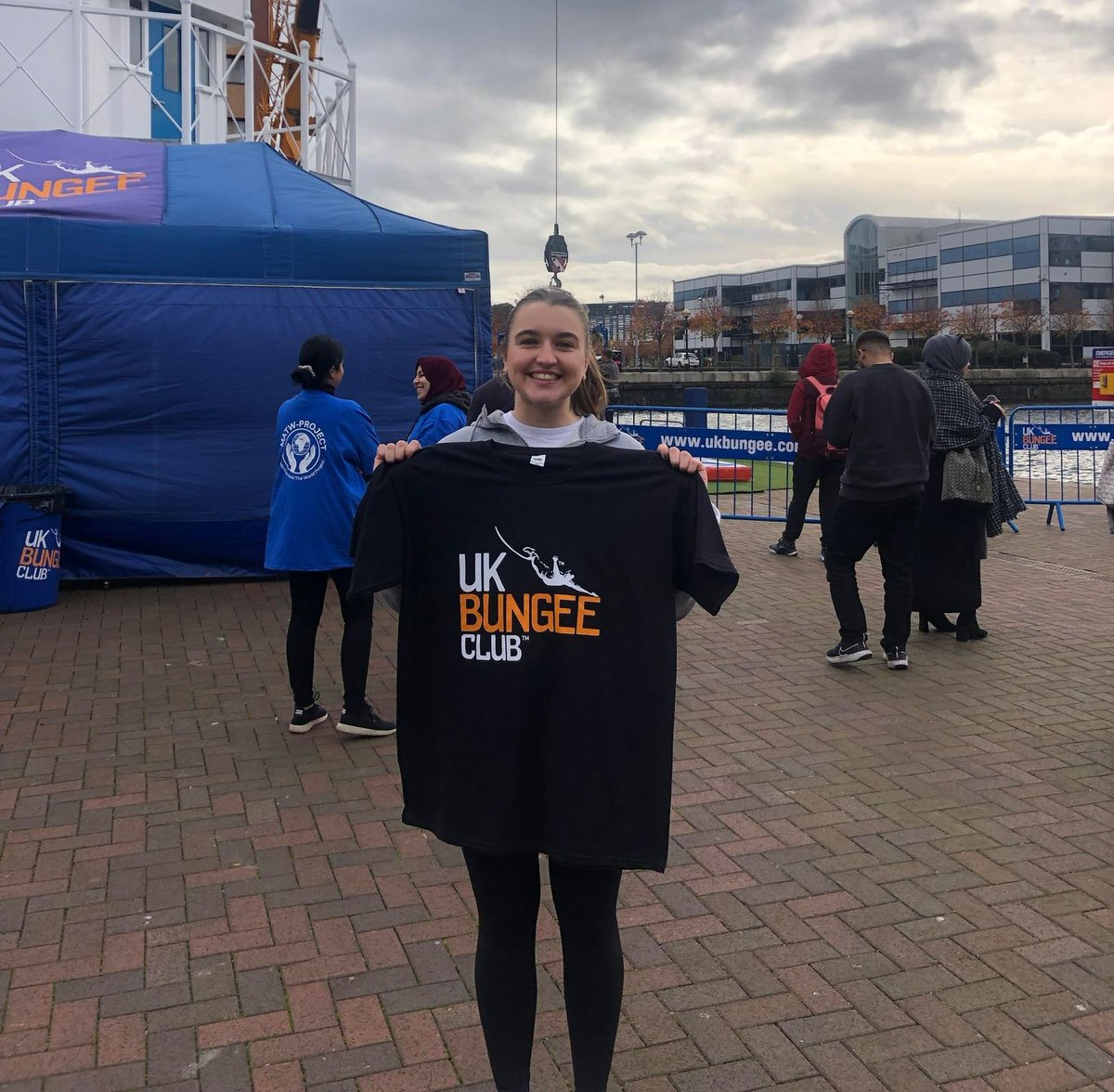 Kidscan_UK's tweet image. A MASSIVE well done to bungee jumper @gracelouiseclark for tackling the 160ft drop last weekend for Kidscan!

Your bravery and efforts have raised us a whopping £376 for areas like cancer research! We are incredibly proud 💜

@MediaCityUK @Kidscan 

#CancerResearch #BungeeJump
