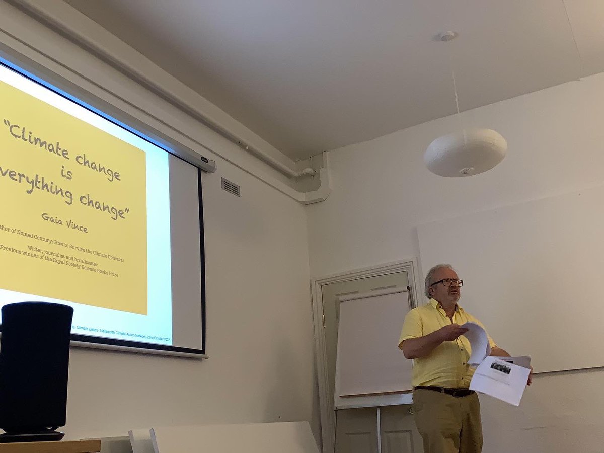 Stroud_YGs's tweet photo. We had a brilliant evening on Saturday for our #missinged session. We watched People vs. Pipeline, before hearing some inspiring talks from Richard Erskine @EssaysConcern on climate justice: past, present and future. 1/4 https://t.co/3rWckN2Rel