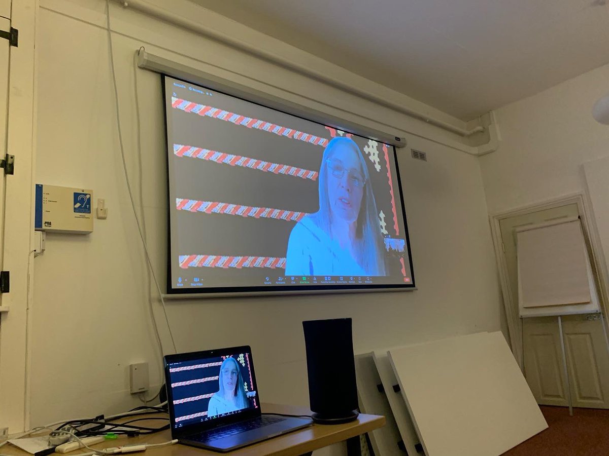 Stroud_YGs's tweet photo. We had a brilliant evening on Saturday for our #missinged session. We watched People vs. Pipeline, before hearing some inspiring talks from Richard Erskine @EssaysConcern on climate justice: past, present and future. 1/4 https://t.co/3rWckN2Rel