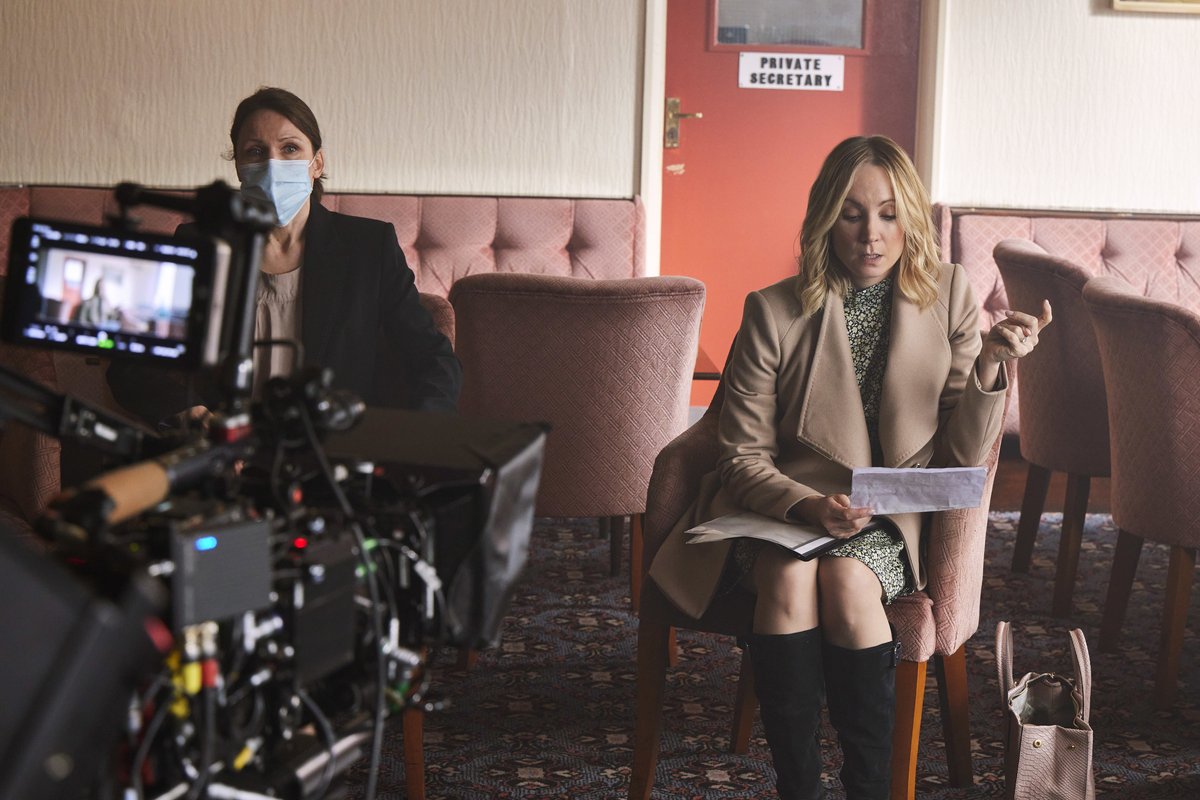 UKScreenSkills's tweet photo. Want to start your career in #film or #TV? Applications to our flagship programme, #TraineeFinder, are now open! Our entry-level programme places individuals on placements on film, #highendTV &amp; #childrensTV productions across the UK. Find out more &amp; apply: https://t.co/wJb2AH9On1 https://t.co/uzQTtHOd9j