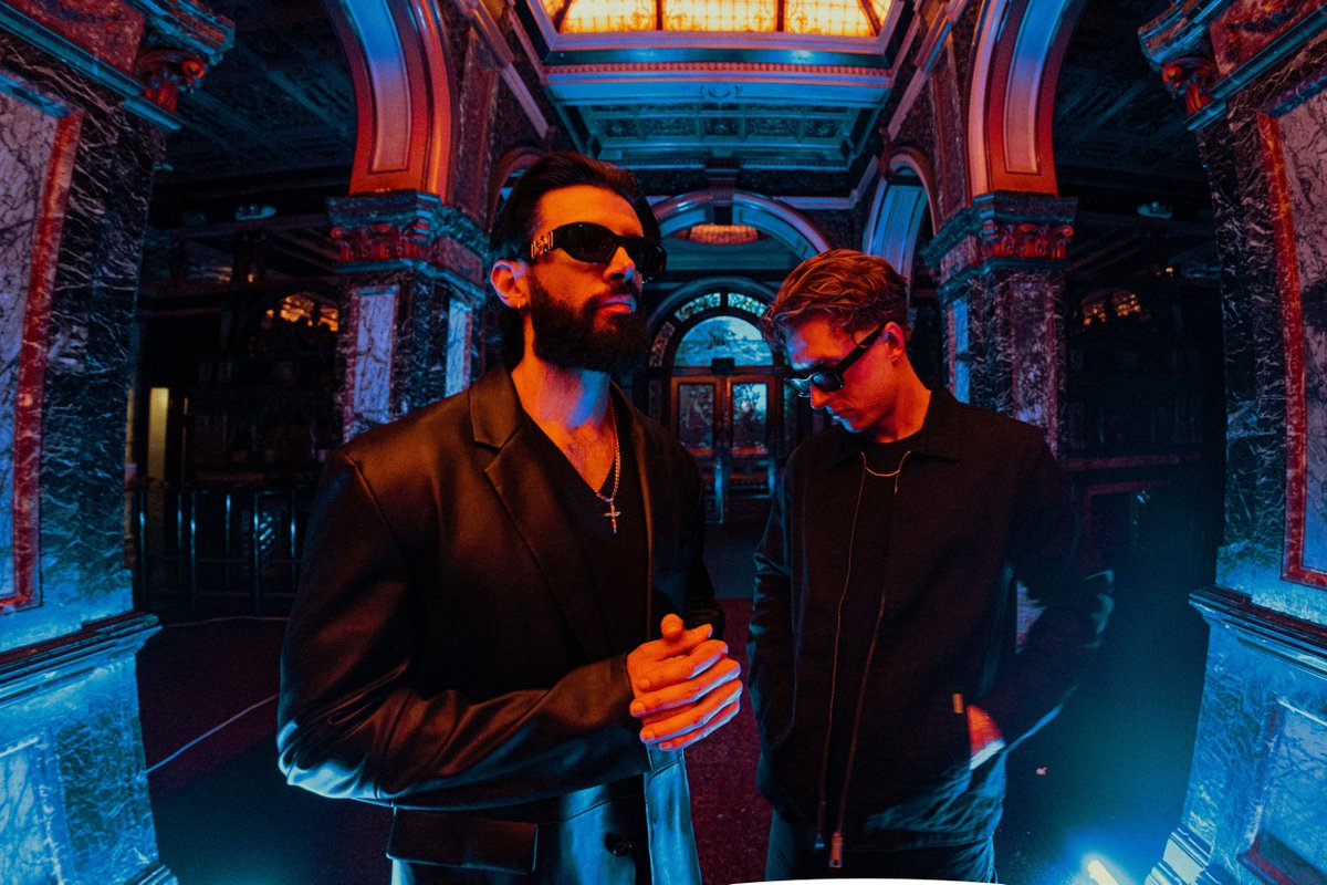 wonderlandmag's tweet photo. New Red Bull Records signees @cvirolyf &amp; @gxnxvs  drop ‘90s-imbued R&amp;B banger "Nasty" (feat @jeandeauxmusic) 🔥

LISTEN: https://t.co/Mcyagho1jJ https://t.co/sV3wSB1dLJ