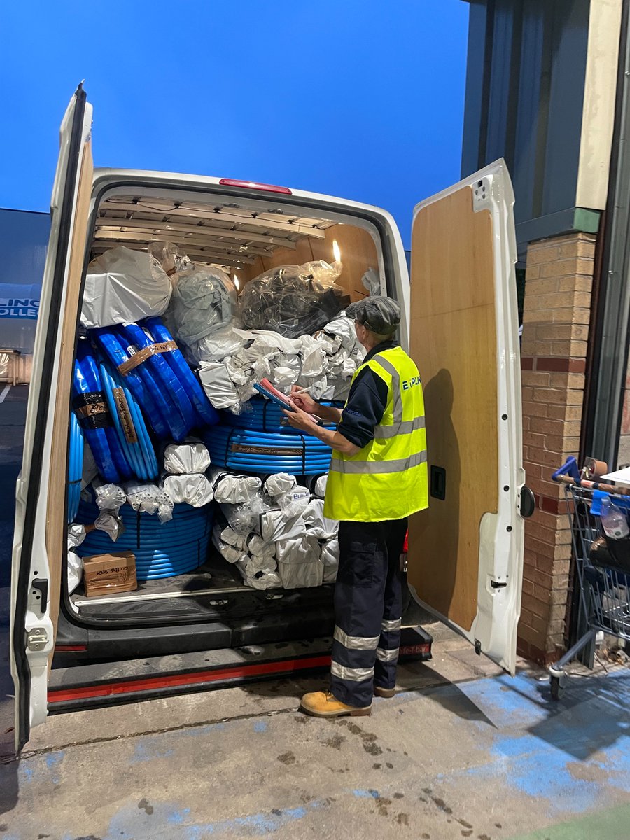 e_tupling's tweet photo. 1 of 8 veichles locked, loaded and checked. On it's way to you.
Today is going to be a good day.
#thetuplingsway #Warrington #buildingplastics #ashp #ufh #familyrunbuisness https://t.co/LmtbsnGjqj
