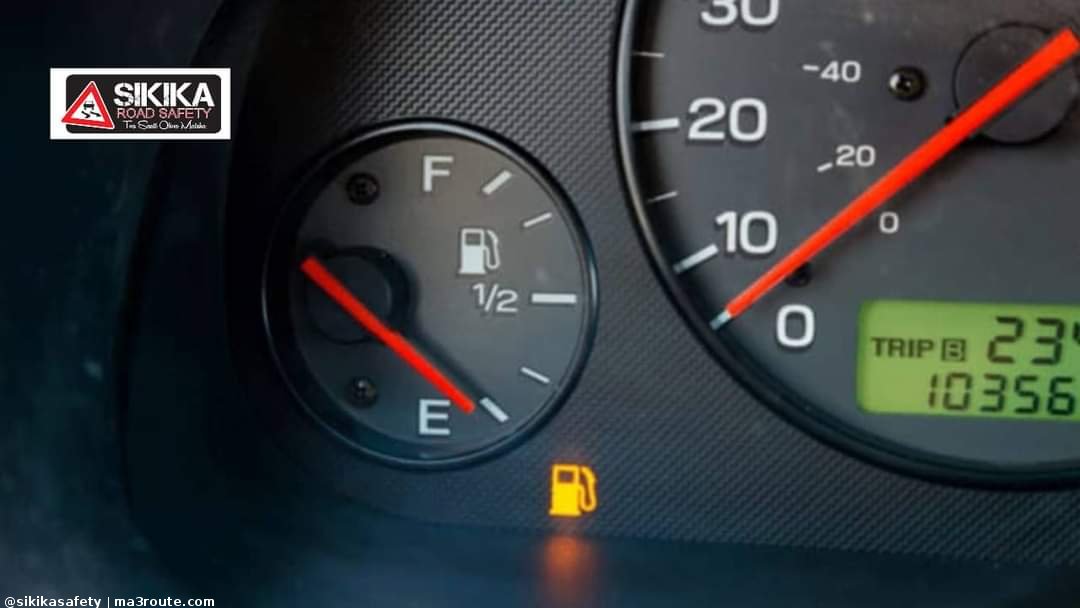 a3Route's tweet photo. 13:25 Wale wa I know my car kujeni hapa......ikikuwakishia fuel light,how many kilometers can it take you comfortably,which vehicle/motorcycle is that and how many cc ?....  https://t.co/xZK1Rk5sDB via @sikikasafety