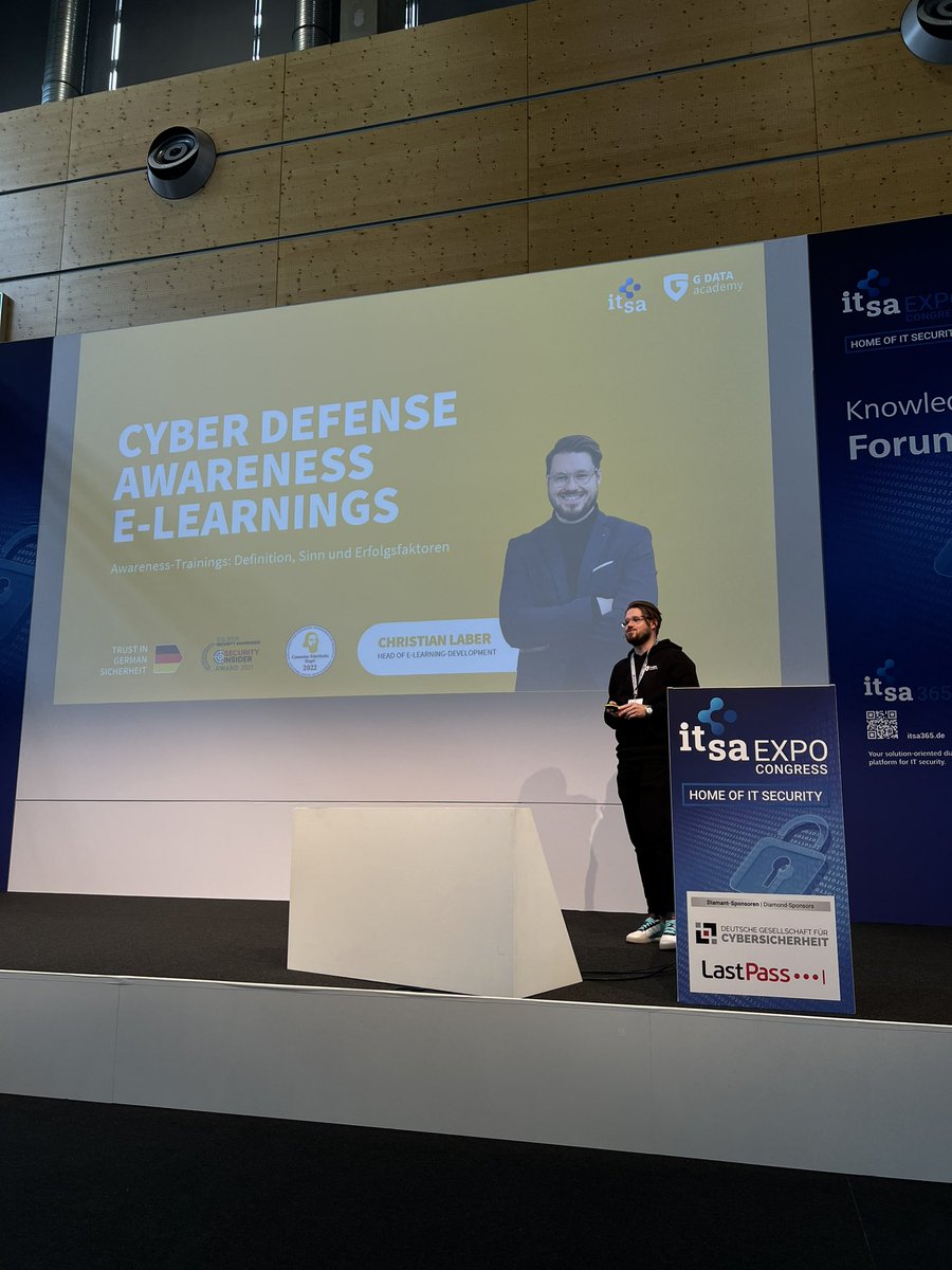 Auf der #itsaexpo im Knowledge Forum E hält unser Kollege Christian Laber nun einen Vortrag zu Awareness E-Learnings. <a href="/itsa_ITSecurity/">it-sa - Home of IT Security</a> <a href="/NuernbergMesse/">NürnbergMesse</a> #gdata #elearning