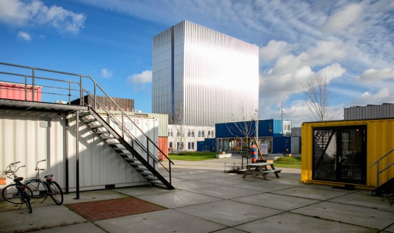 De provincie Noord-Holland heeft als eerste provincie in Nederland een datacenterstrategie vastgesteld die landelijk navolging verdient. Wat betekent de strategie voor Noord-Holland? Dat leggen wij uit in deze video: bit.ly/3SySRVu