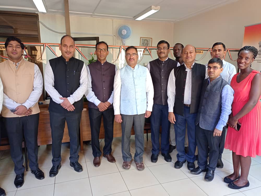 IndiainUganda's tweet photo. As part of Swachhta Special Campaign 2.0, HC @ajay1801 inaugurated new consular hall at Chancery premises which will provide single window platform for consular services. Hall is developed by creating space by revamping existing infrastructure in Chancery.
#SpecialCampaign2.0 https://t.co/HZUBktOIYZ
