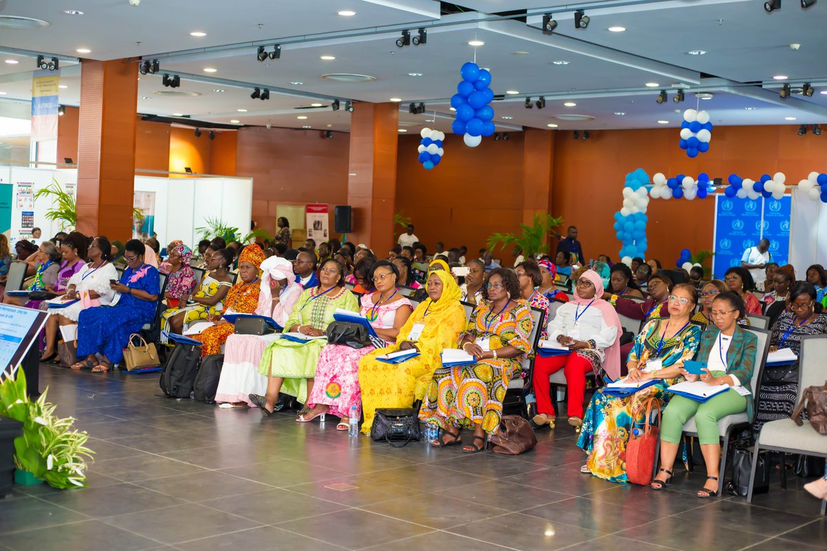 OmsCotedivoire's tweet photo. PRÉ CONGRÈS DE LA #FASFAF DU 24 AU 25 OCTOBRE 2022.
L'OMS présente ses nouvelles directives en Santé Reproductive et Maternelle, qui visent l'amélioration de la qualité des soins à la mère avant, pendant la grossesse, à l’accouchement et après la naissance du nouveau-né. https://t.co/u7Gni2H81D