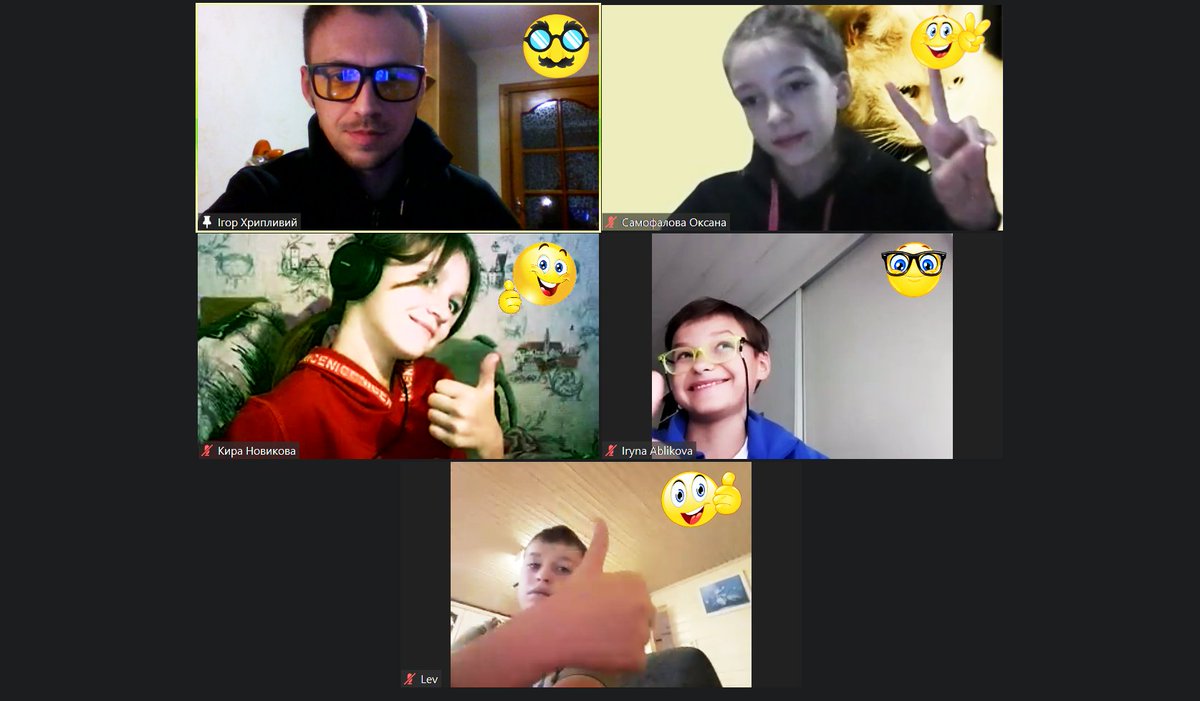 _VitaGames_'s tweet photo. Sometimes I think that our students have only two moods: "I'm a "Hello World!" god" 😻 and "I have no idea what I'm doing" 🙀. I'm not sure that there is something in between.

#vitagames #gamedevelopment #arttherapy #seriousgames #UkraineWillWin https://t.co/6WIq482NmY
