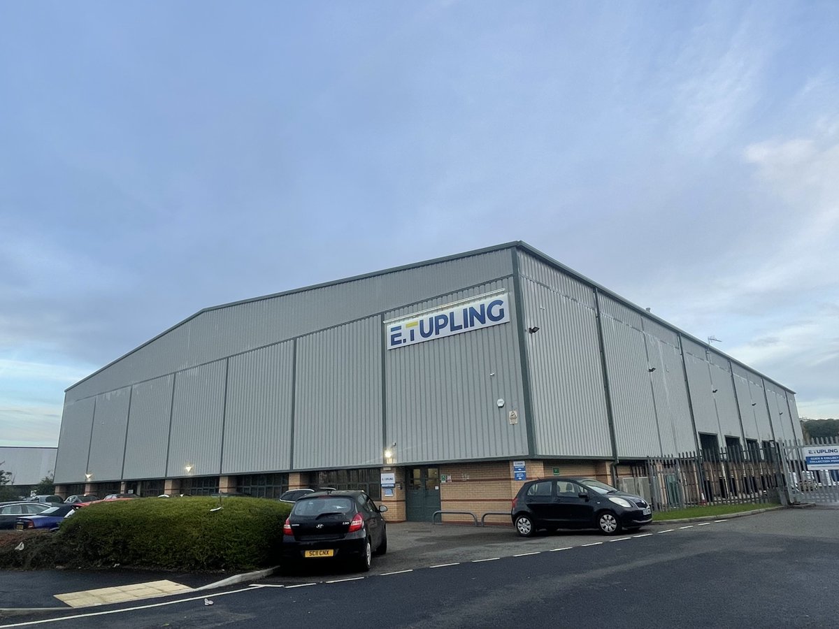 e_tupling's tweet photo. 2 years ago E Tuplings outgrew our unit in Irlam and now we're quickly outgrowing our Warrington home.
Exciting times ahead. Watch this space!
#thetuplingway #ashp #ufh #familybusiness #buildingplastics #undergrounddrainage https://t.co/vnVWnqriva