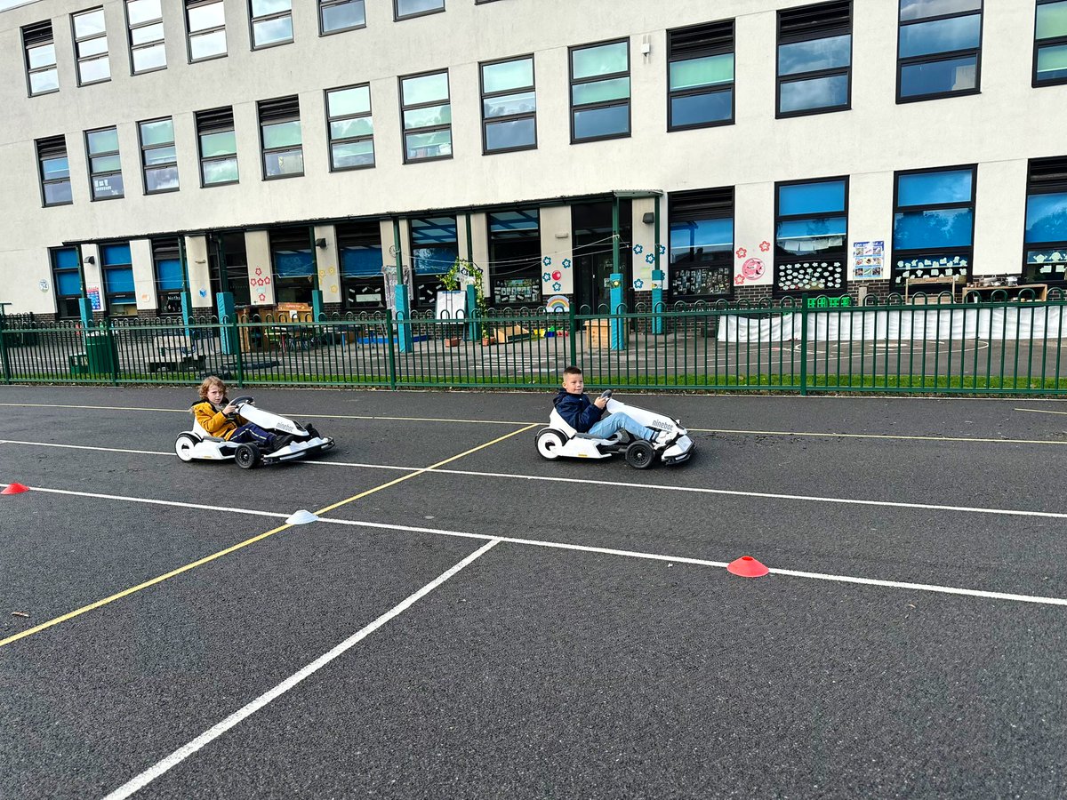 letsleaptweets's tweet photo. It’s a thumbs up for our Go-karting activity this morning at camp! 🐸🏎️ @Edison_Primary #holidaycamp #letsleap https://t.co/ke0rtKlyYN
