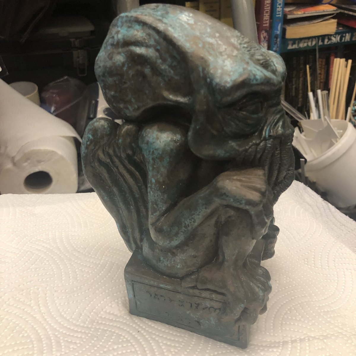 dr_monkeyface's tweet photo. The big guy has been soaking in salt and ammonia for two weeks and has come up a treat. 

#cthulhu #bronze #coldcasting https://t.co/npJAEU9Gdx