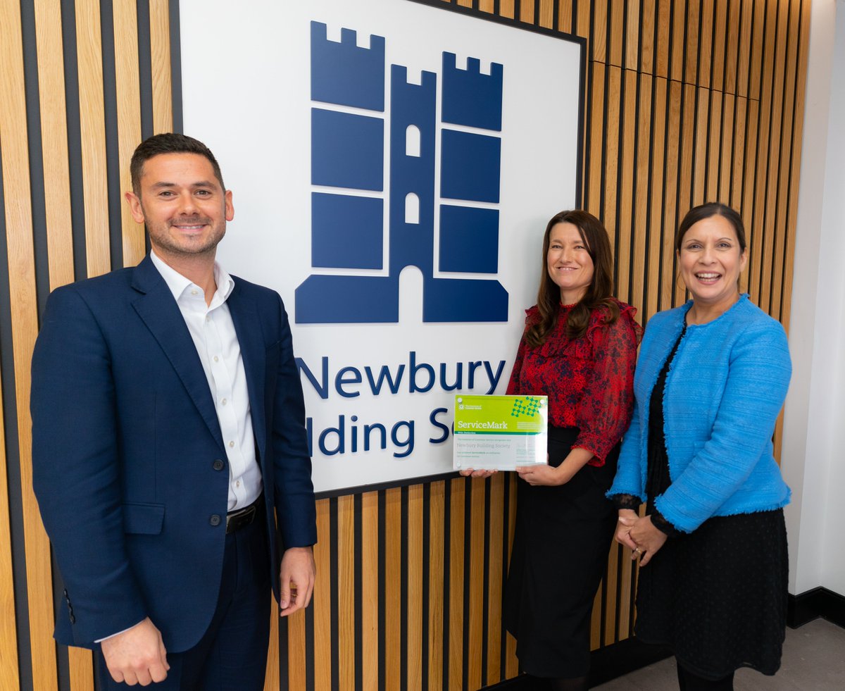 NewburyBS's tweet photo. Our #ServiceMark with Distinction plaque from the @instituteofcs arrived at head office last week!🏆 We are so proud to be the 1st building society to achieve this #CustomerService accreditation. Read more: https://t.co/mYgT3shdFQ https://t.co/wmTvpeswLu