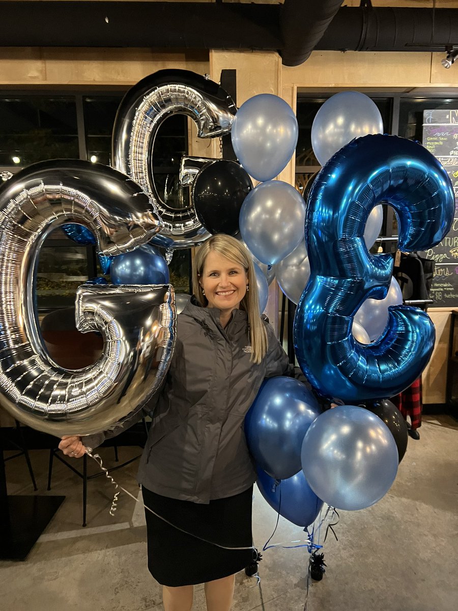 CamGuthrie's tweet photo. Good morning #Guelph!
Thanks again for your trust in me these last 8 years! I’m looking forward to the next 4! 
Many thanks to @BoringOldRach, @Anakin_Guthrie &amp; @TheAdelaideGu3 for love &amp; support. 
Now let’s do what all loving political families adore &amp; pick up lawn signs. 🤦🏻‍♂️ https://t.co/rKp0IuMaSp
