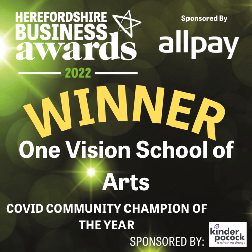 onevisionsoa's tweet image. 𝗖𝗼𝘃𝗶𝗱 𝗖𝗼𝗺𝗺𝘂𝗻𝗶𝘁𝘆 𝗖𝗵𝗮𝗺𝗽𝗶𝗼𝗻 𝗼𝗳 𝘁𝗵𝗲 𝗬𝗲𝗮𝗿 🤩

#herefordshirebusinessawards2022 #herefordshirebusiness