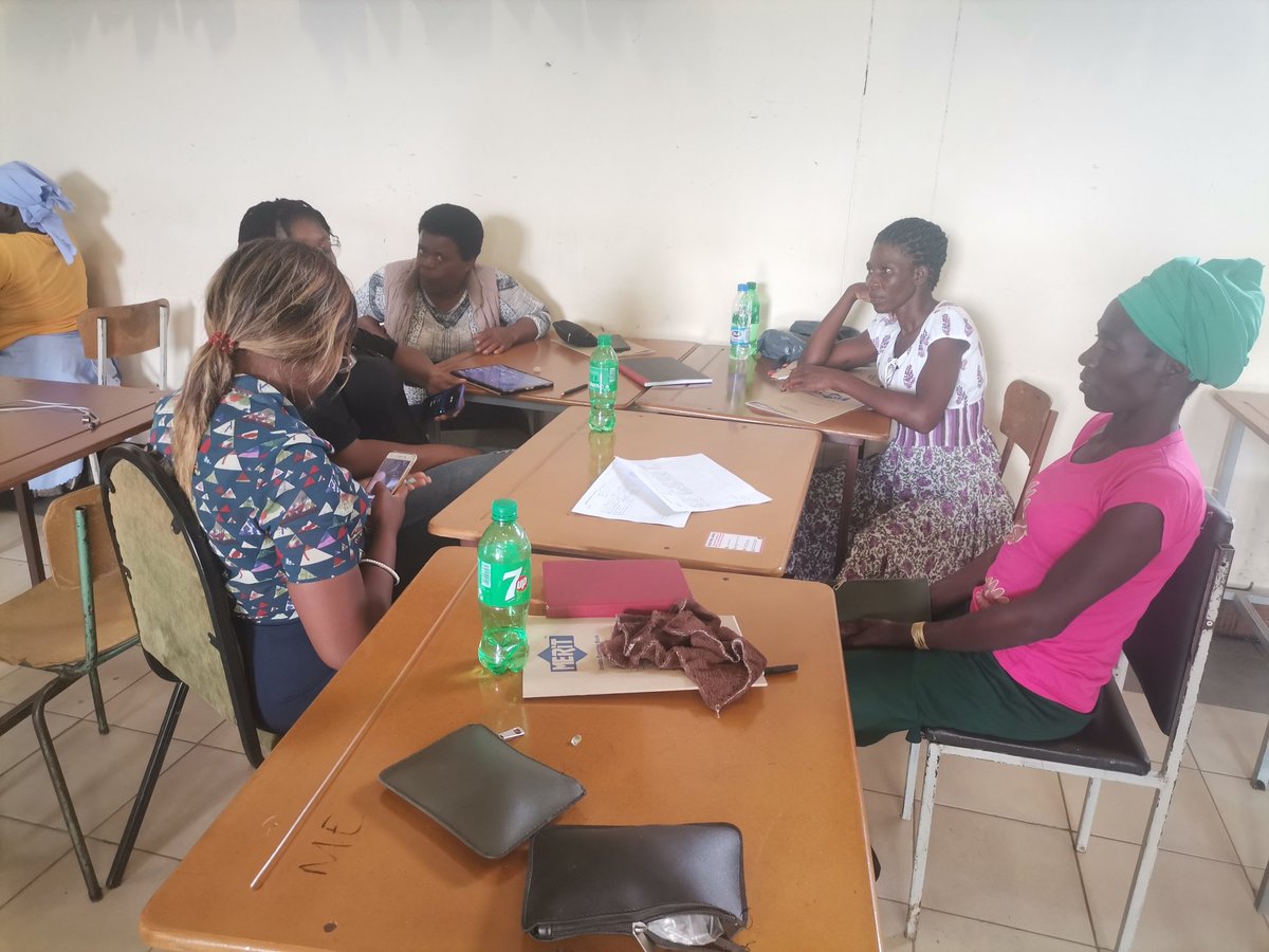 Fadzai Midzi (@fadzymislee) on Twitter photo Through <a href="/ActionAidZim/">ActionAid Zimbabwe</a> and <a href="/ChristianAidZim/">Christian Aid Zimbabwe</a> support <a href="/ZELA_Infor/">Zimbabwe Environmental Law Organisation (ZELO)</a> partnerned with <a href="/MinesSchool/">ZIMBABWE SCHOOL OF MINES</a> to empower gemstone women miners through a short course on Cutting& Polishing of gemstones. We have women from Hurungwe, Guruve, Chiredzi, zvishavane, masvingo, bubi, mt darwin. Through <a href="/ActionAidZim/">ActionAid Zimbabwe</a> and <a href="/ChristianAidZim/">Christian Aid Zimbabwe</a> support <a href="/ZELA_Infor/">Zimbabwe Environmental Law Organisation (ZELO)</a> partnerned with <a href="/MinesSchool/">ZIMBABWE SCHOOL OF MINES</a> to empower gemstone women miners through a short course on Cutting& Polishing of gemstones. We have women from Hurungwe, Guruve, Chiredzi, zvishavane, masvingo, bubi, mt darwin.