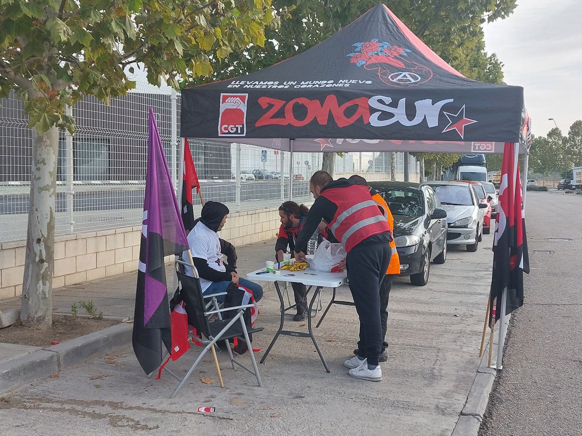 cgtzonasur's tweet photo. AMAZON | Las trabajadoras de #AmazonMad8 se movilizan para exigir #SalariosDignos
"Mientras unos quieren ir a la Luna, otras queremos llegar a fin de mes"
Hoy concentración de 07:00 a 19:00h, C/ Rachel Carson 1 #Getafe
¡La lucha es el único camino!
@CGT @CGT_Madrid @cgtzonasur https://t.co/dzRjzDlDjp