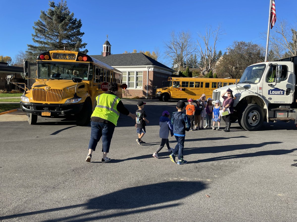 brookeadams_ces's tweet photo. Thank you to our awesome Transportation Department for reviewing Bus Safety with our students! https://t.co/b7KdR0d2eX