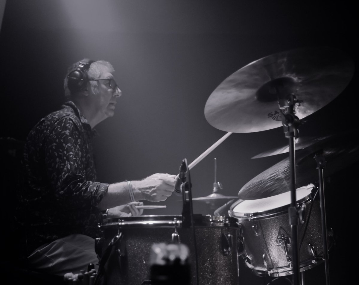 Steve Hampson tweet media